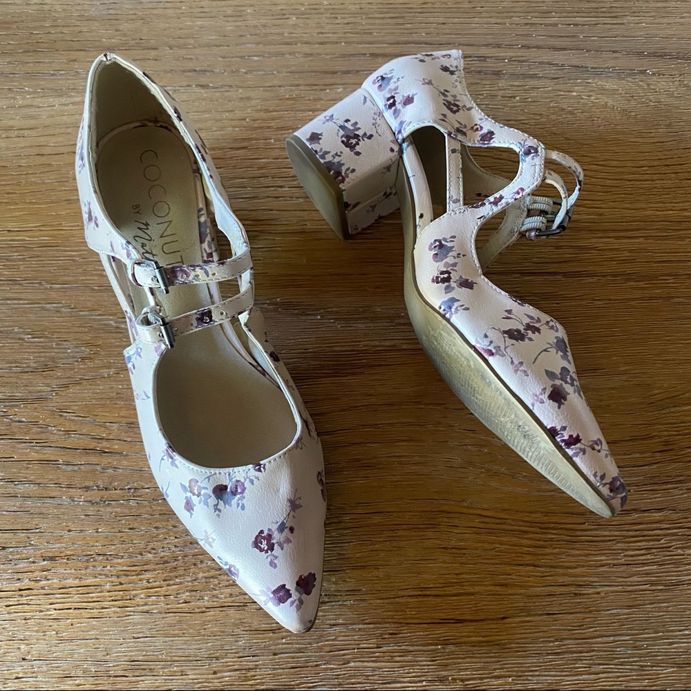 Coconuts by Matisse Kitten Heels